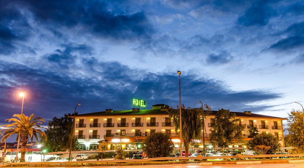 Hotel Zodiaco Байлен Екстер'єр фото