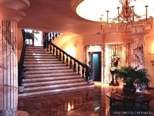 Hotel Zodiaco Байлен Інтер'єр фото